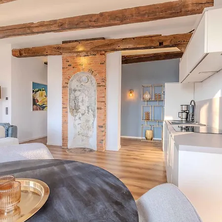 아파트 Kraans Huus *